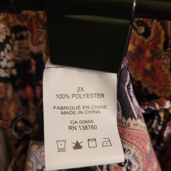 Penningtons Multicolor Paisley Tunic Top - Picture 8 of 8